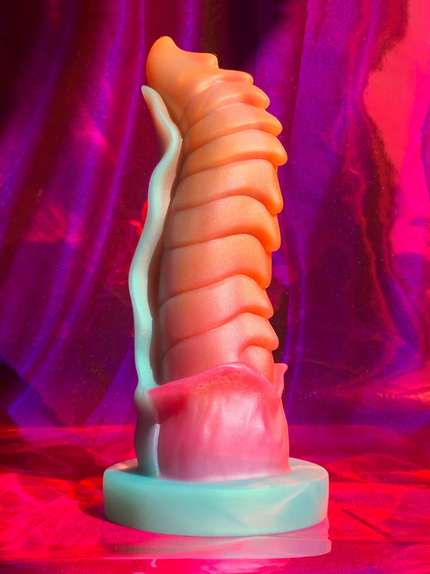 Big dragon tail silicone dildo with suction cup