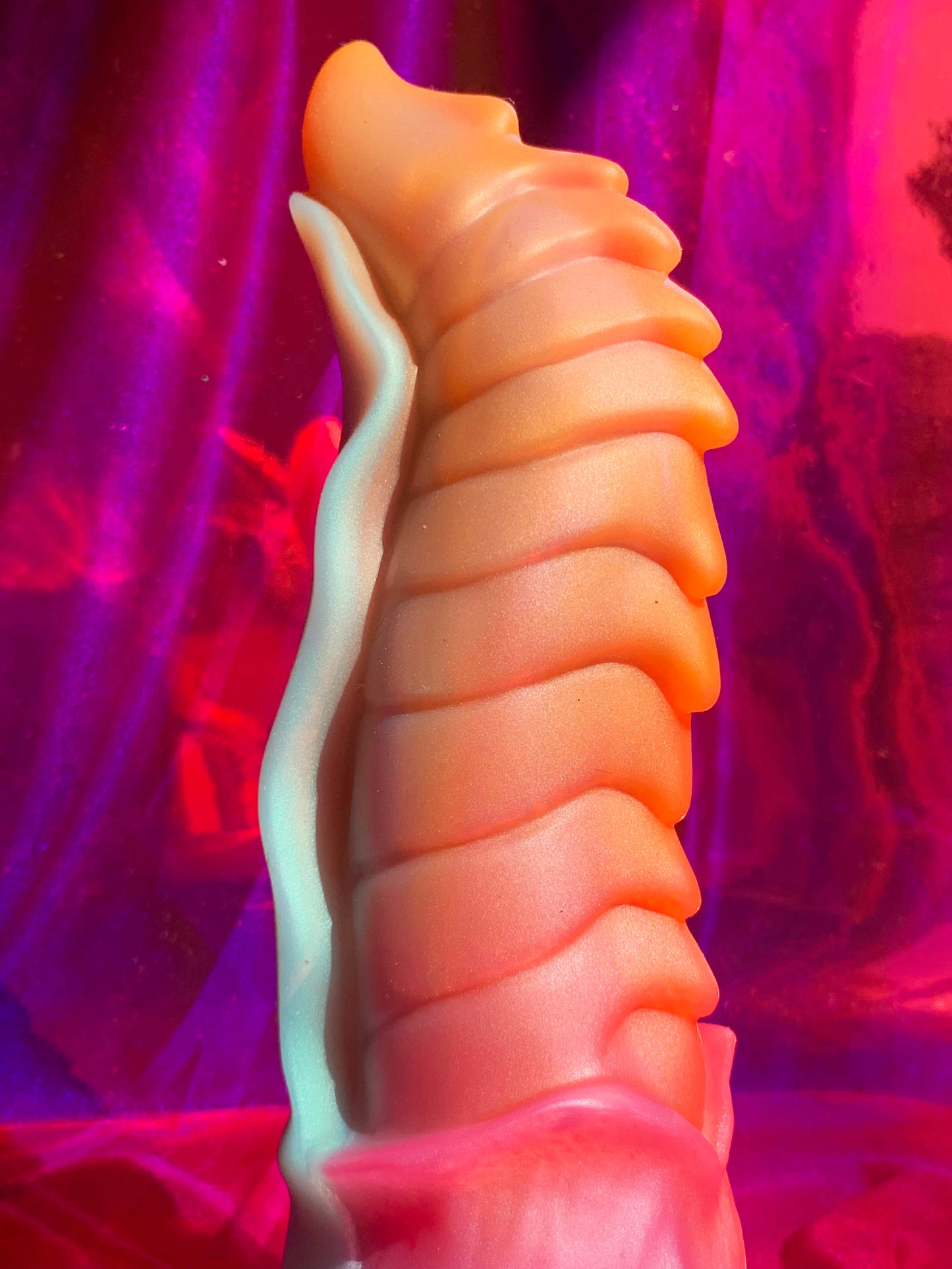 Big dragon tail silicone dildo with suction cup