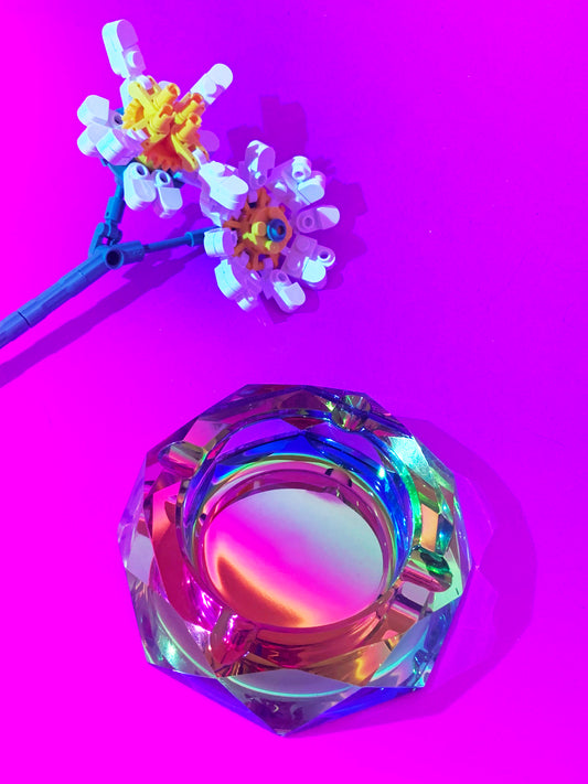 Holographic rainbow glass ashtray for stoner girls 