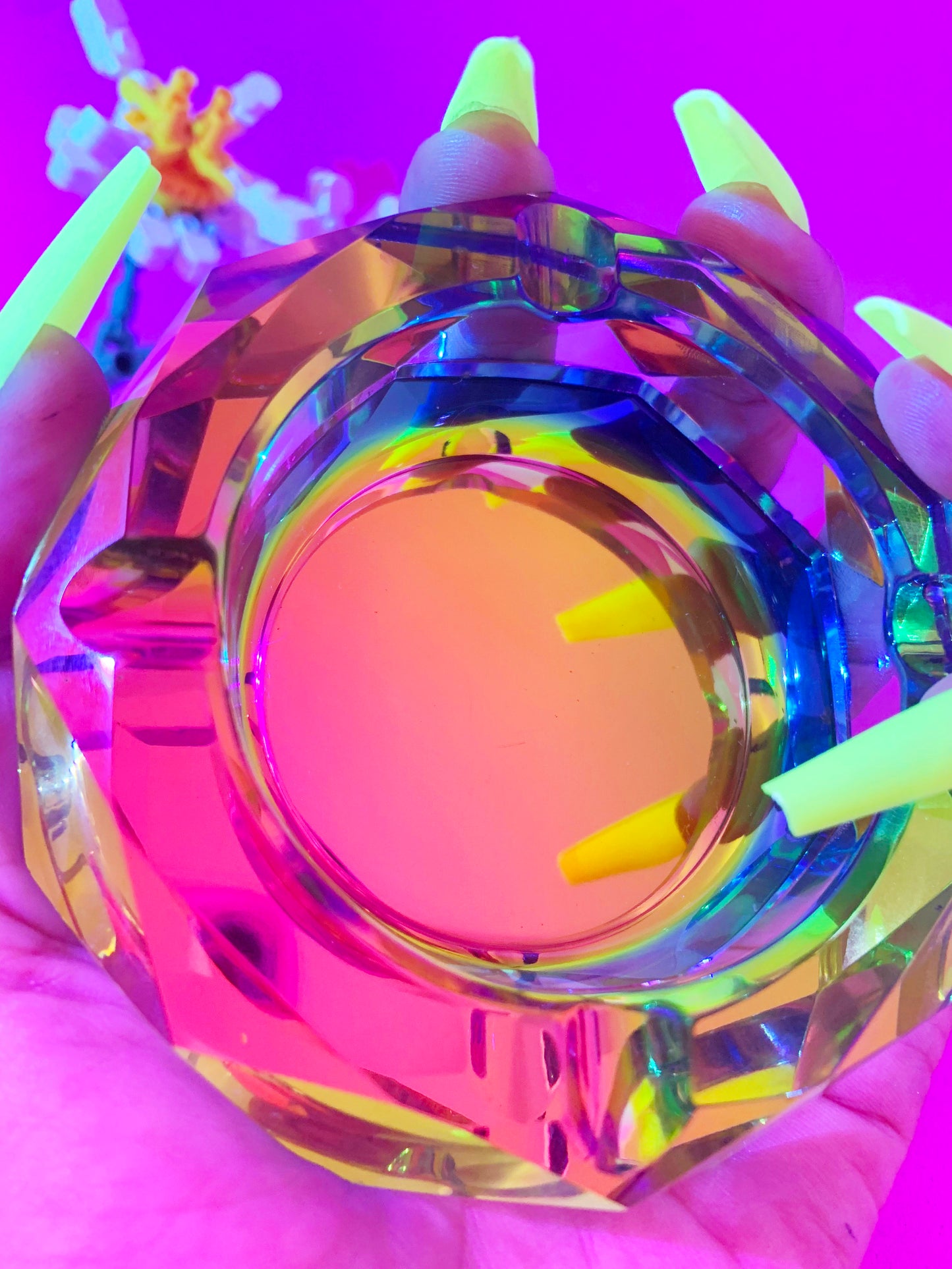 Holographic rainbow glass ashtray for stoner girls