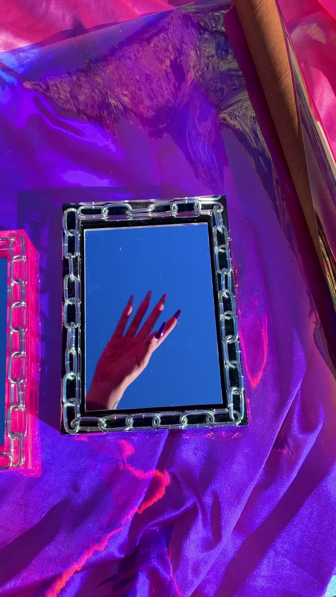 Resin selfie mirror with chain