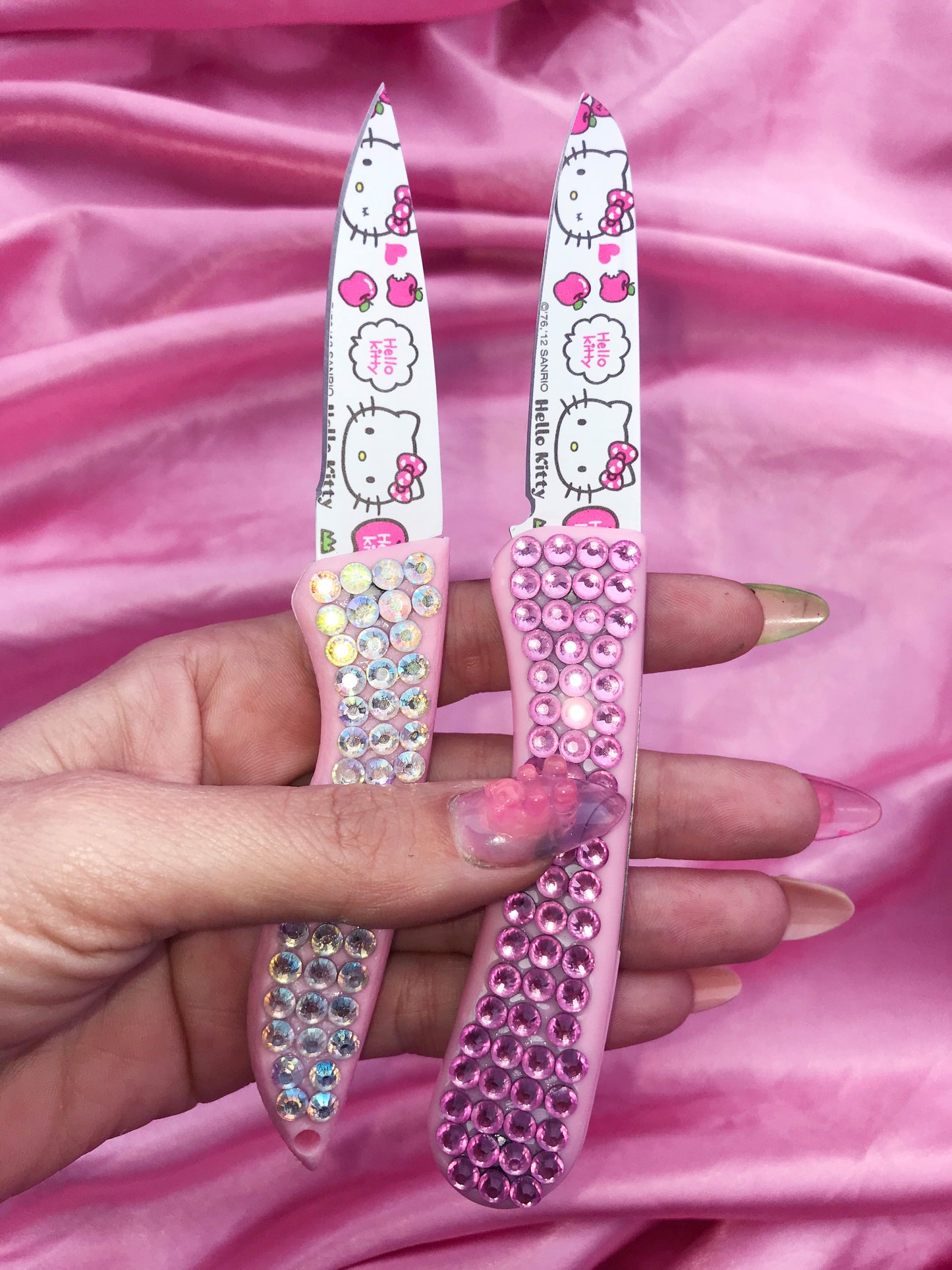 Hello Kitty pink Y2K knife made with shiny rhinestones