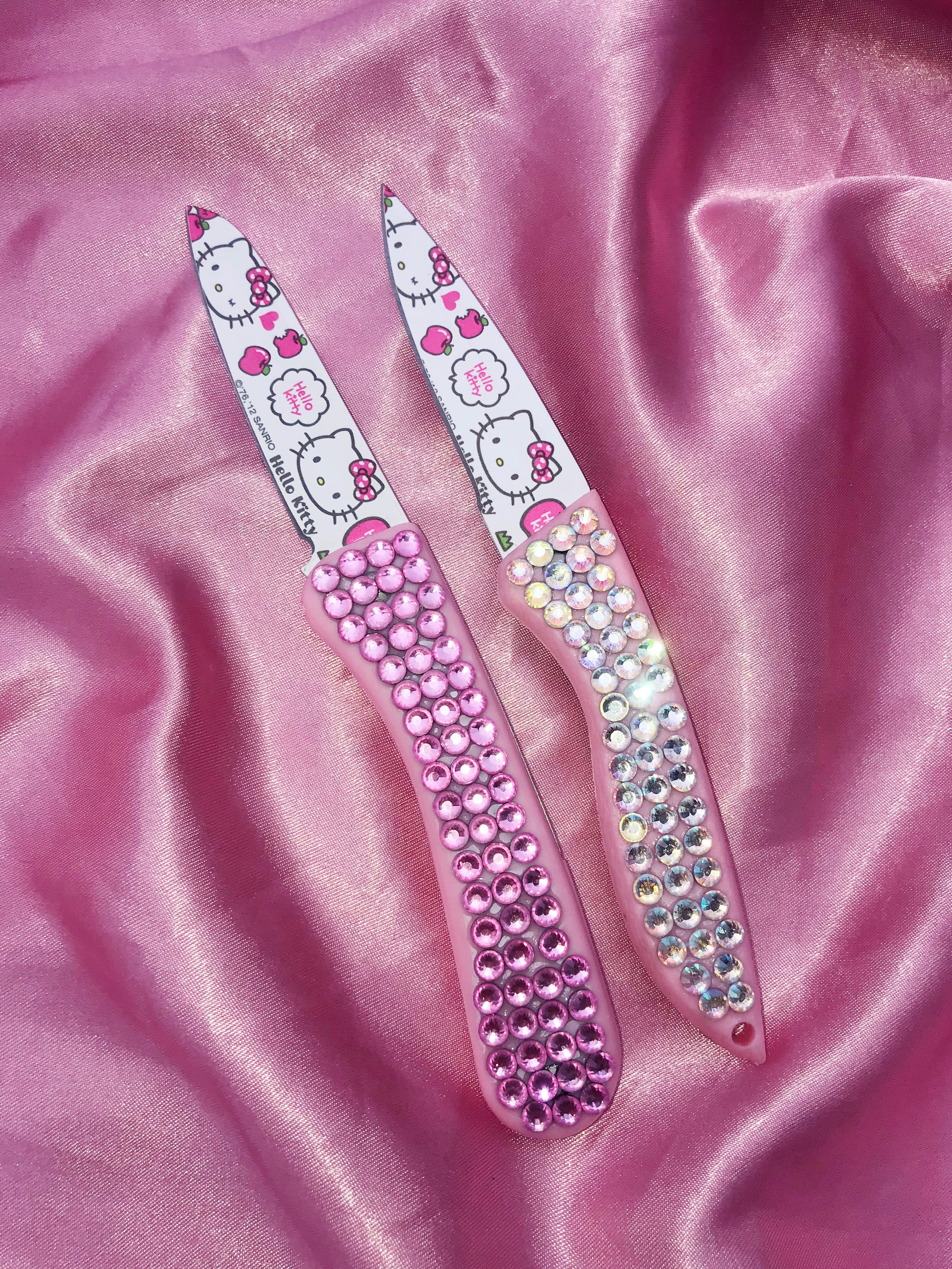 Hello Kitty pink Y2K knife made with shiny rhinestones