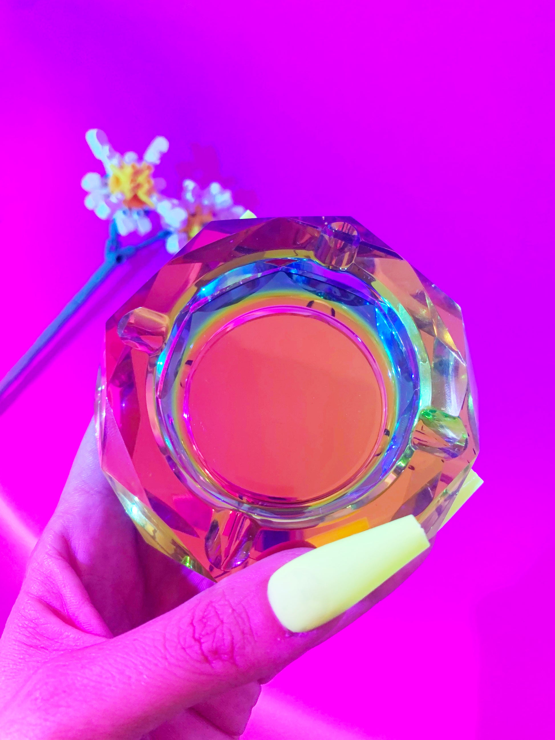 Holographic rainbow glass ashtray for stoner girls 