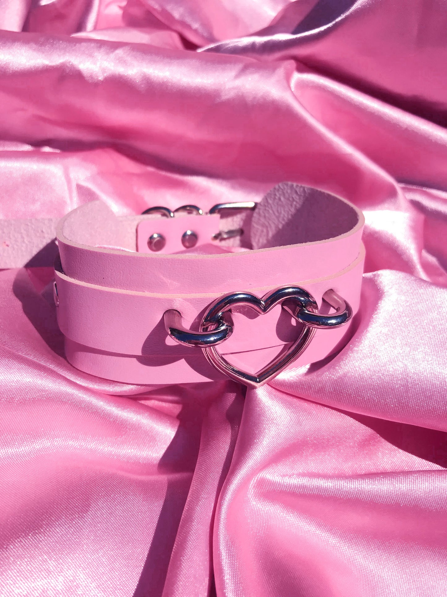 Pink BDSM collar with heart stainless steel ring