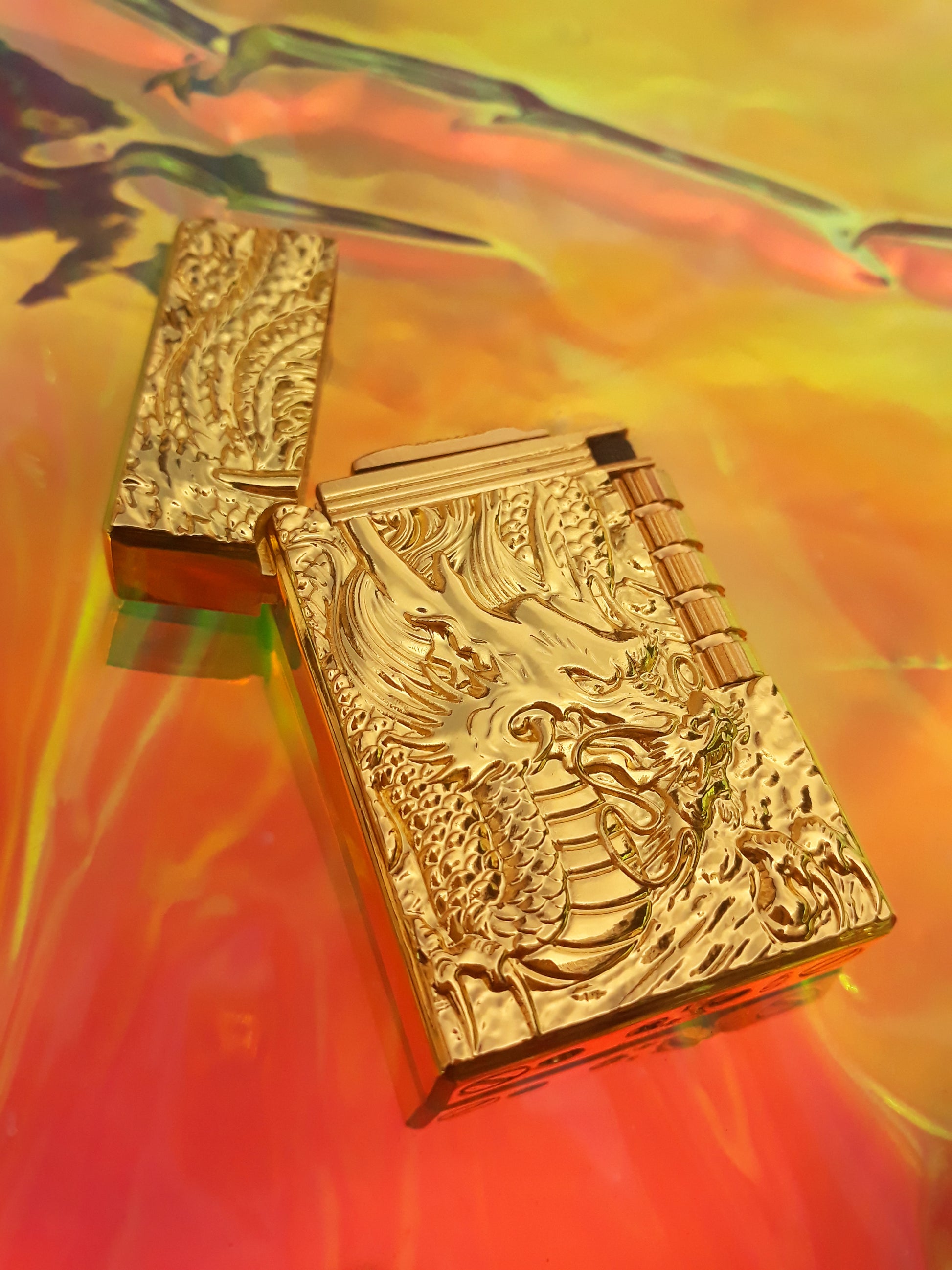 Windproof dragon golden lighter for stoner men